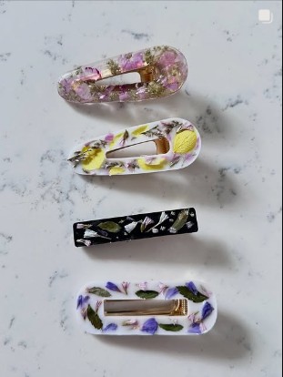 Pressed flower hair clips